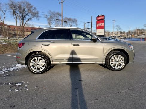 Certified 2025 Audi Q3 2.0T Premium w/ Convenience Package image 8