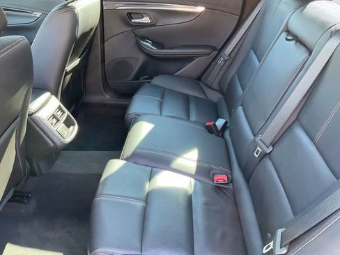Used 2018 Chevrolet Impala LT w/ LT Leather Package image 16