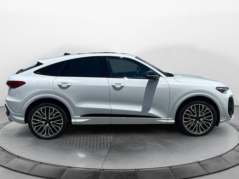 Certified 2026 Audi SQ5 Premium Plus AWD/4WD image 8