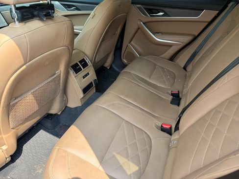 Used 2023 Jaguar F-PACE S AWD/4WD image 9