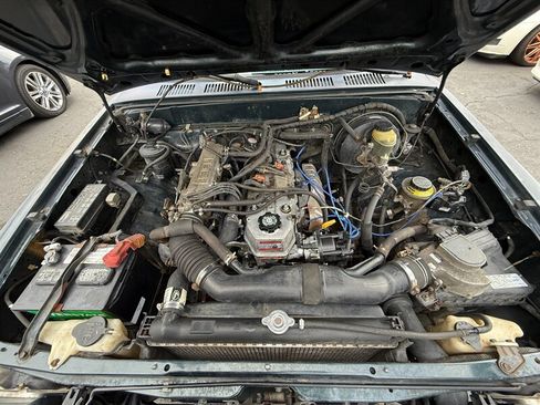 Used 1994 Toyota Pickup 2WD Regular Cab image 10