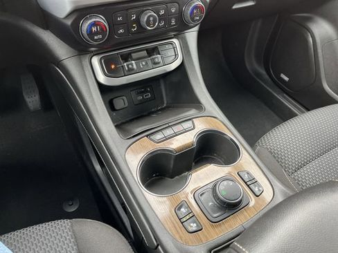 Used 2022 GMC Acadia SLE w/ Driver Convenience Package image 23