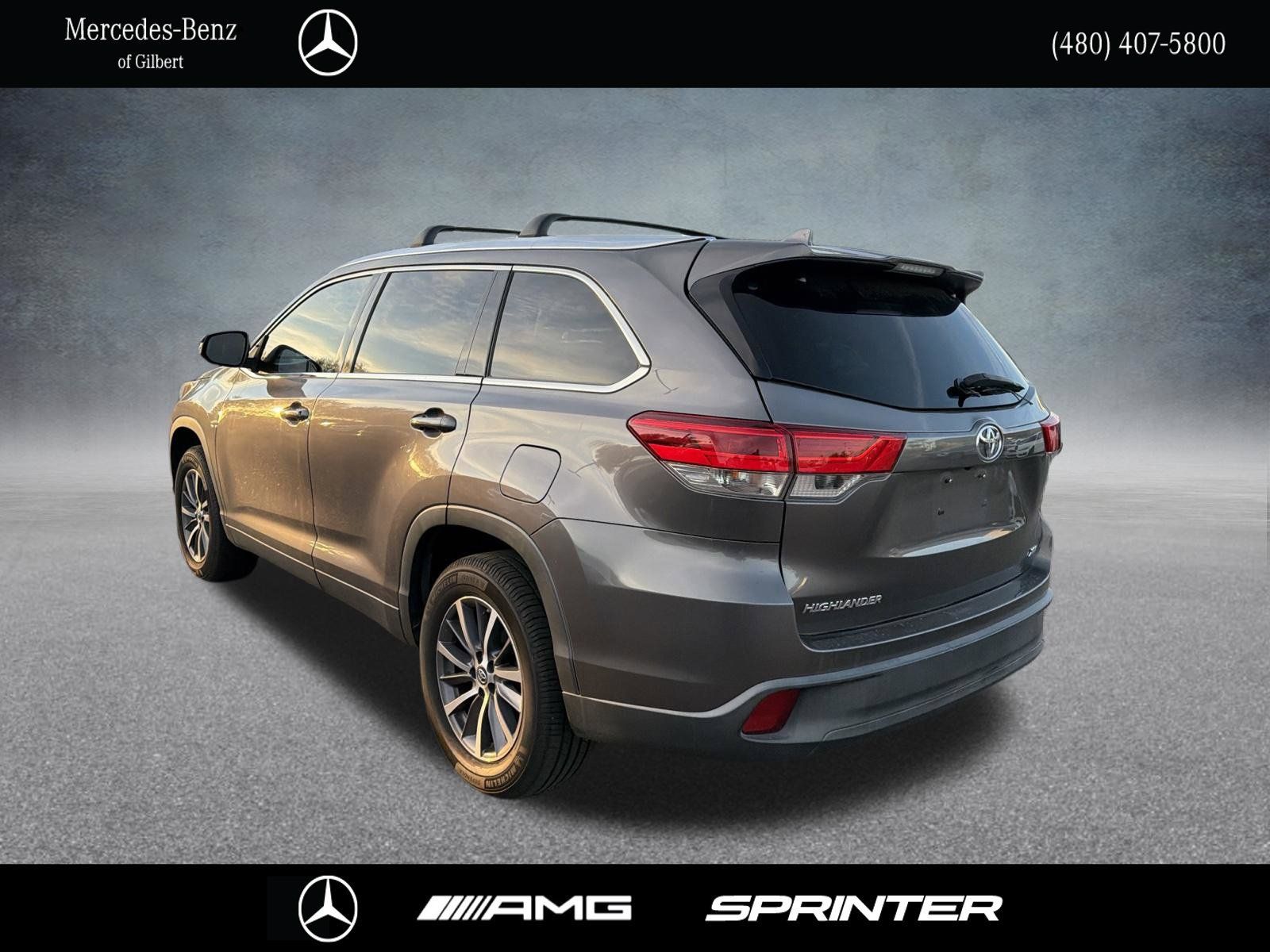 Used 2019 Toyota Highlander XLE FWD image 4