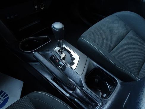 Used 2018 Toyota RAV4 LE image 36