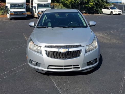 Used 2014 Chevrolet Cruze LTZ image 2