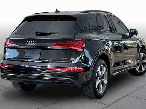 Used 2025 Audi Q5 2.0T Premium w/ Convenience Plus Package AWD/4WD image 13