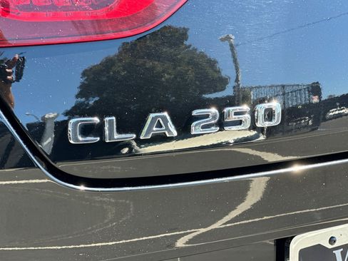 Used 2023 Mercedes-Benz CLA 250 image 25