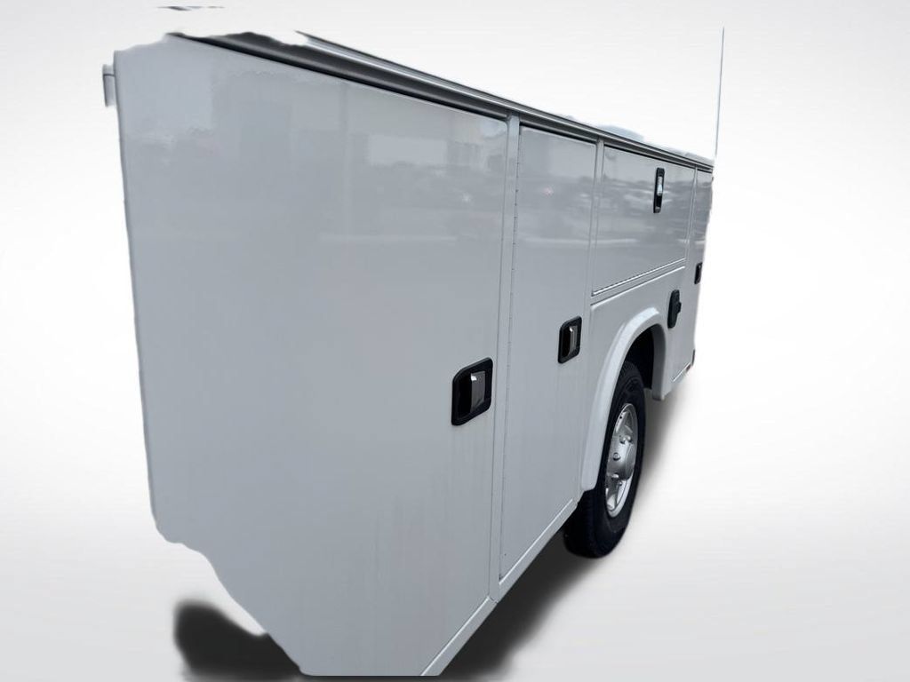 New 2026 Ford E-350 and Econoline 350 Super Duty w/ Interior Upgrade Package RWD image 25