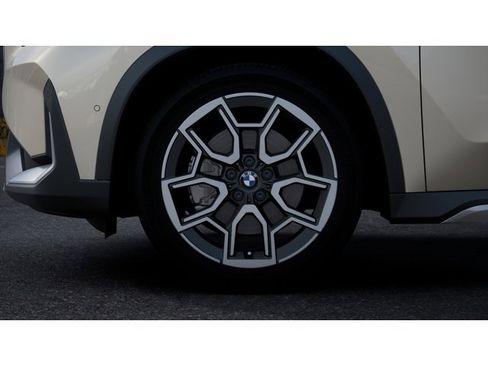 New 2026 BMW X1 xDrive28i w/ Convenience Package image 7