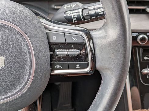 Used 2024 Kia Carnival SX FWD image 13