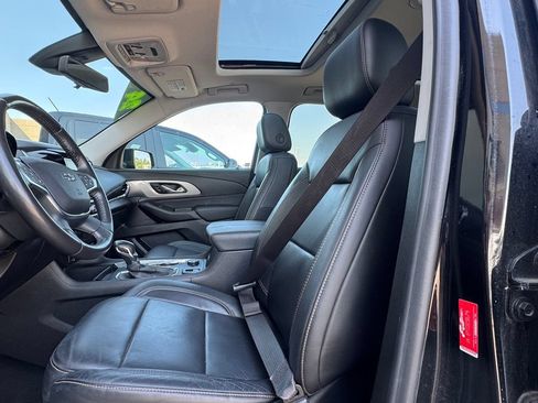 Used 2021 Chevrolet Traverse RS AWD/4WD image 20