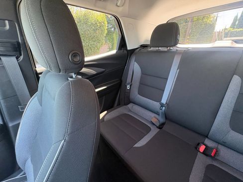 Used 2025 Chevrolet TrailBlazer LT FWD image 38