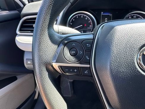 Used 2022 Toyota Camry LE w/ Carpet Mat Package (TMS) FWD image 15