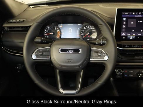 New 2026 Jeep Compass Latitude image 7