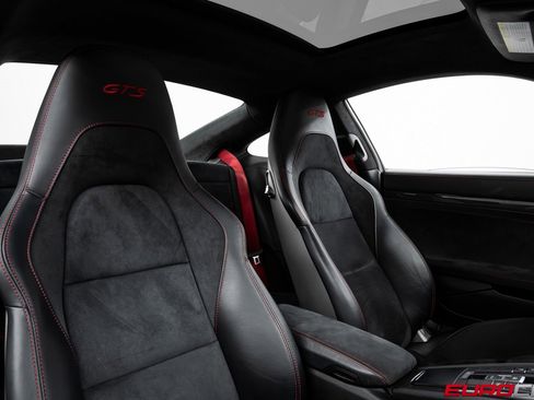 Used 2019 Porsche 911 GT3 RS image 37