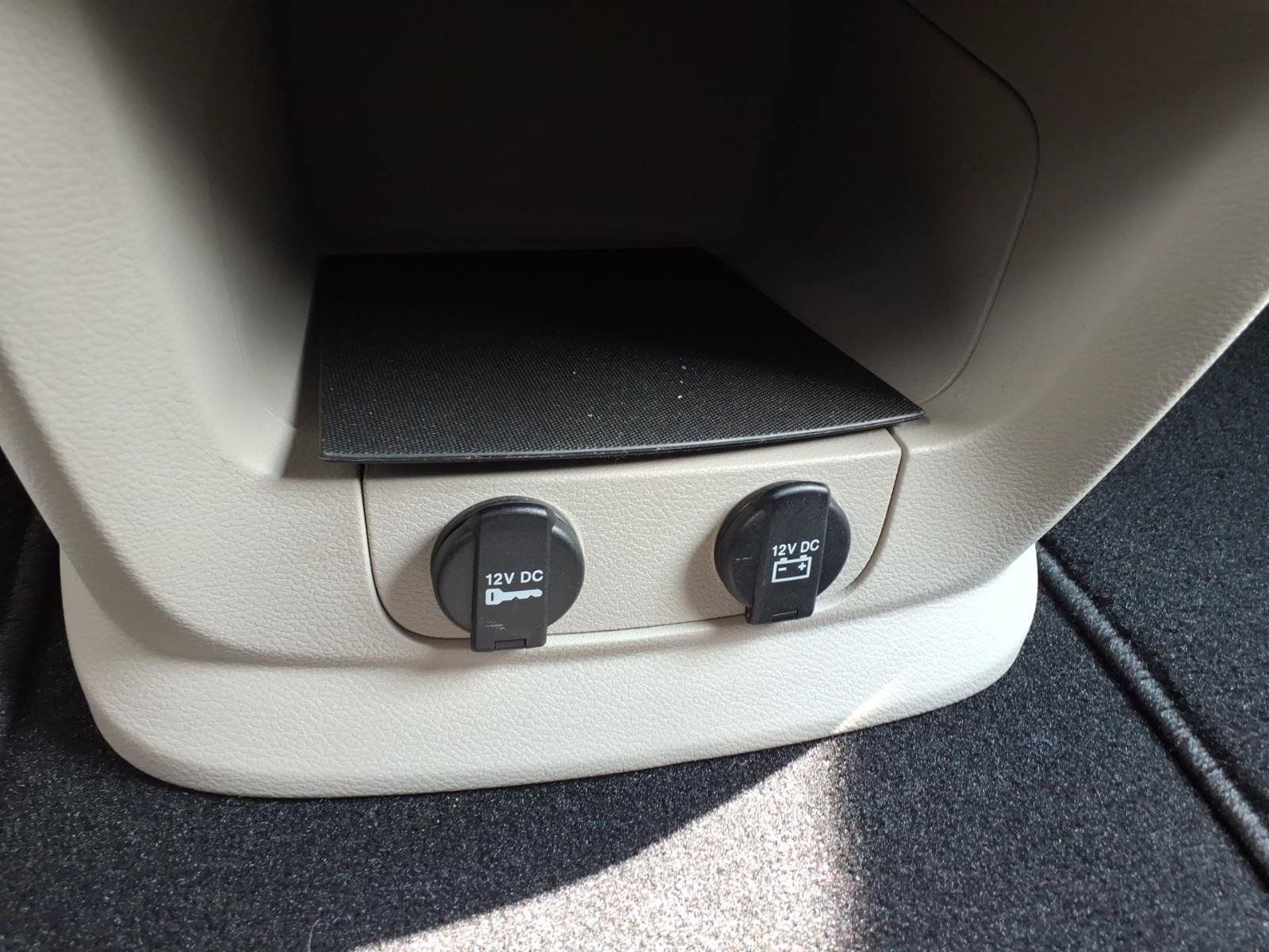 Used 2018 Dodge Grand Caravan SE w/ UConnect Hands-Free Group FWD image 10