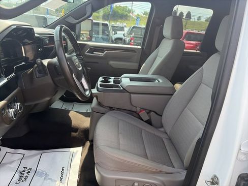 Used 2024 GMC Sierra 2500 SLE w/ SLE Convenience Package AWD/4WD image 9