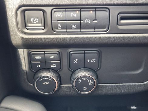 Used 2024 Chevrolet Tahoe RST w/ Luxury Package image 20