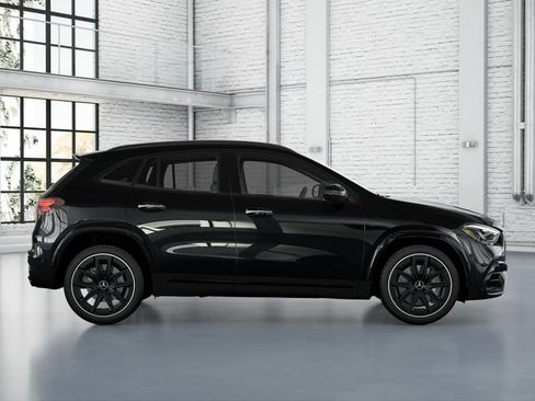 New 2026 Mercedes-Benz GLA 35 AMG 4MATIC image 11