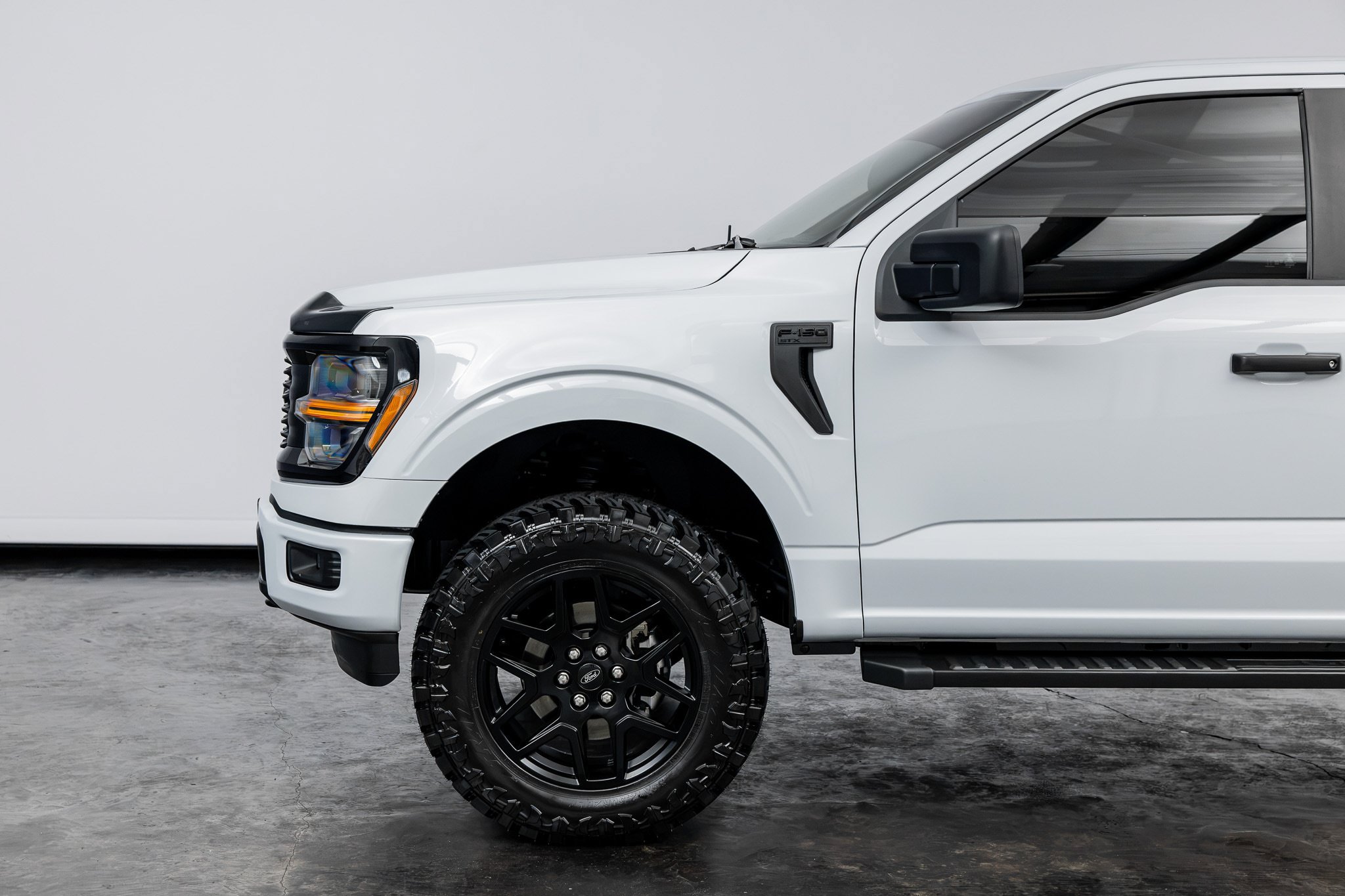 Used 2025 Ford F150 STX w/ STX Black Appearance Package AWD/4WD image 10