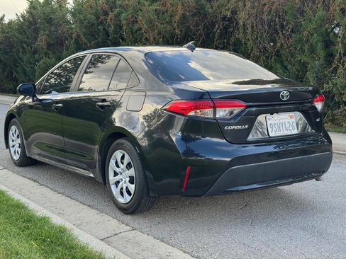 Used 2021 Toyota Corolla LE FWD image 5