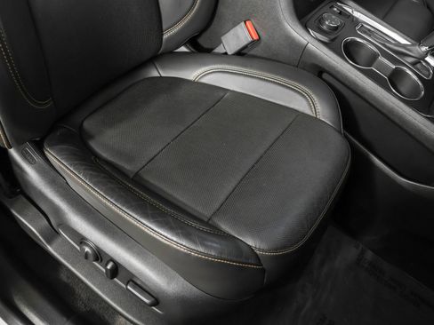 Used 2020 Chevrolet Traverse Premier w/ Redline Edition AWD/4WD image 49