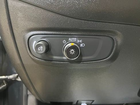 Used 2023 Chevrolet Equinox LT image 13