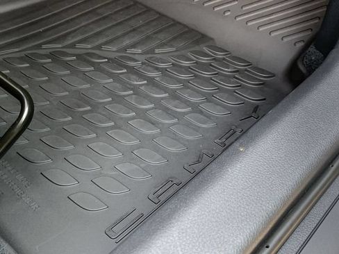Used 2026 Toyota Camry SE FWD image 11