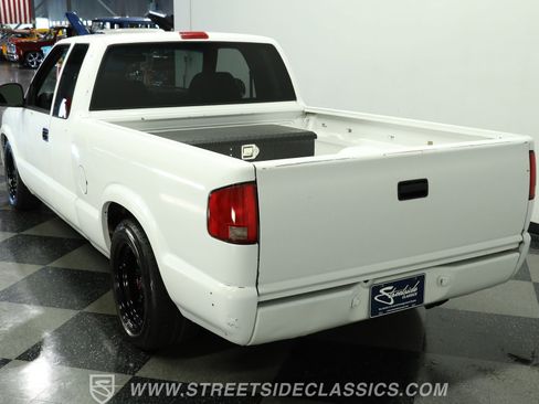 Used 1995 Chevrolet S10 Pickup LS image 7