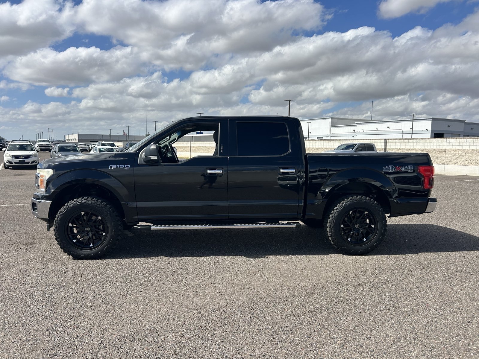 Used 2018 Ford F150 XLT w/ Equipment Group 302A Luxury AWD/4WD image 2