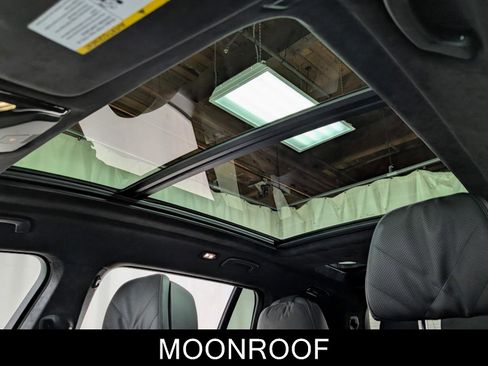 Used 2024 BMW X7 xDrive40i w/ M Sport Package image 15