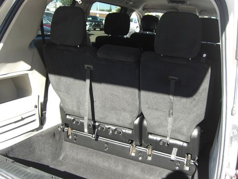 Used 2013 Dodge Grand Caravan SE image 21