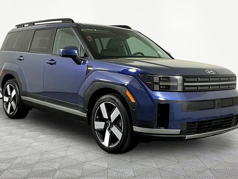 Used 2025 Hyundai Santa Fe Limited image 3