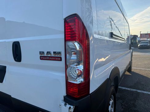Used 2020 RAM ProMaster 2500 w/ Interior Convenience Group image 43