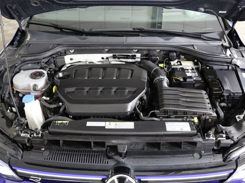Used 2024 Volkswagen Golf R AWD/4WD image 24