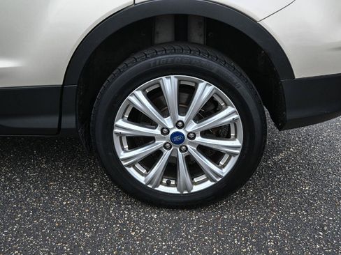 Used 2017 Ford Escape Titanium AWD/4WD image 13
