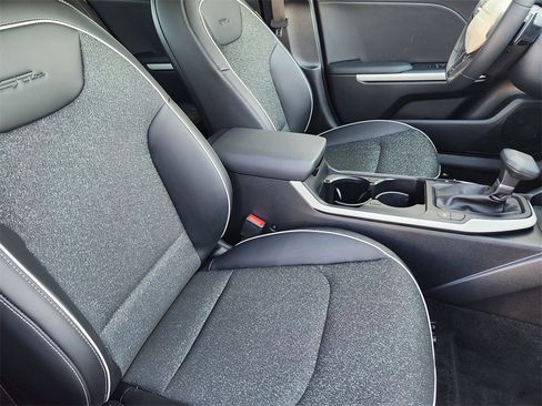 New 2025 Kia K4 GT-Line image 10