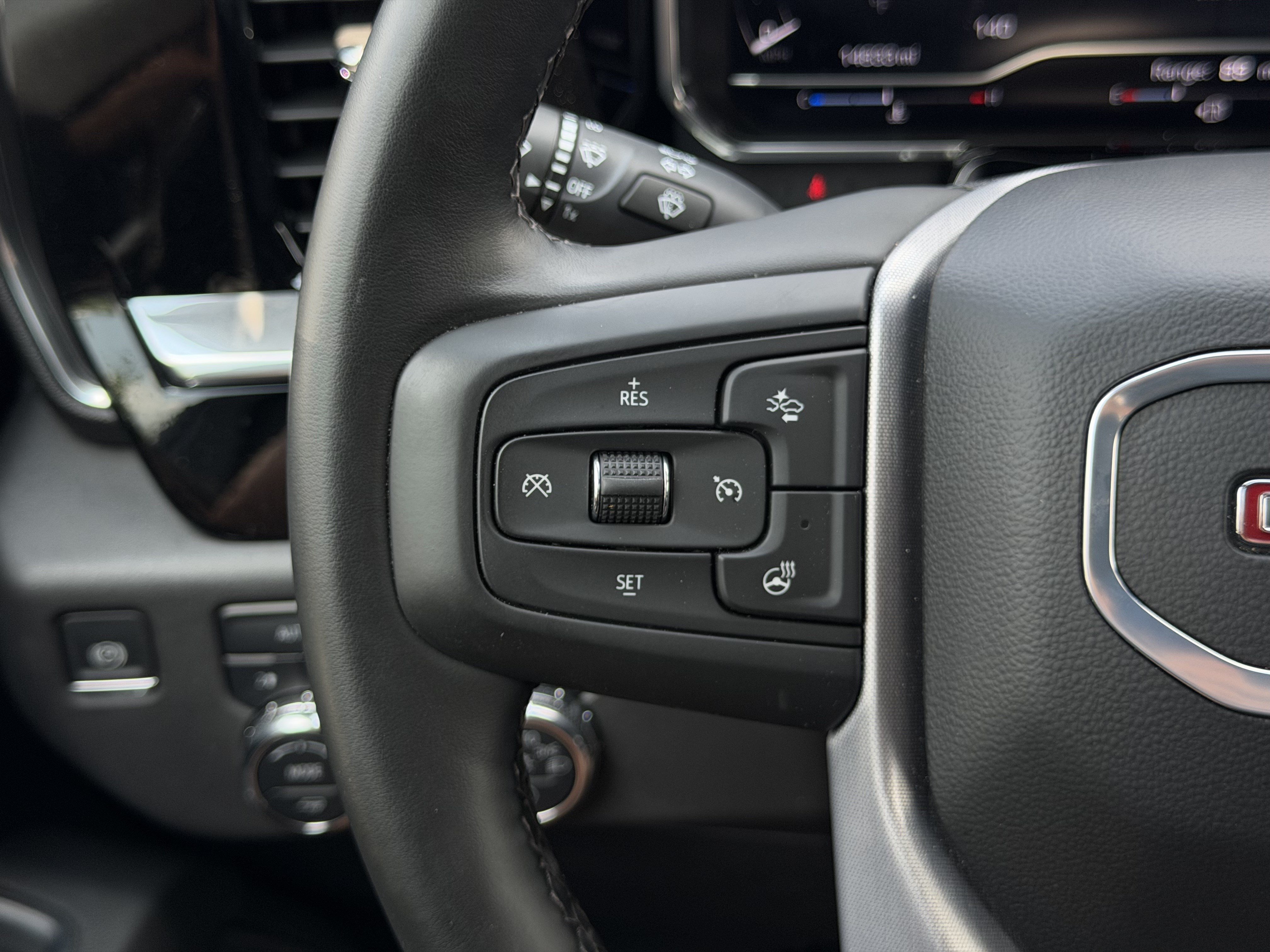 Used 2025 GMC Sierra 1500 Elevation AWD/4WD image 18