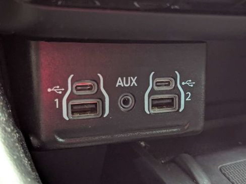 Used 2022 Dodge Durango R/T w/ Blacktop Package AWD/4WD image 17