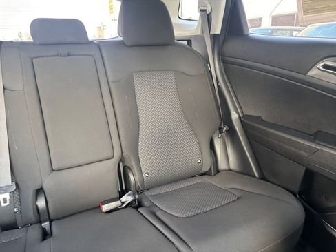 Used 2025 Kia Sportage LX image 36