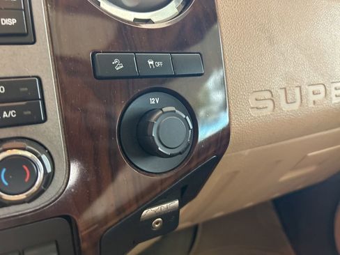 Used 2011 Ford F250 Lariat w/ Lariat Ultimate Pkg image 44