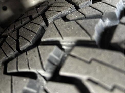 Used 2015 Ford Explorer Limited image 19