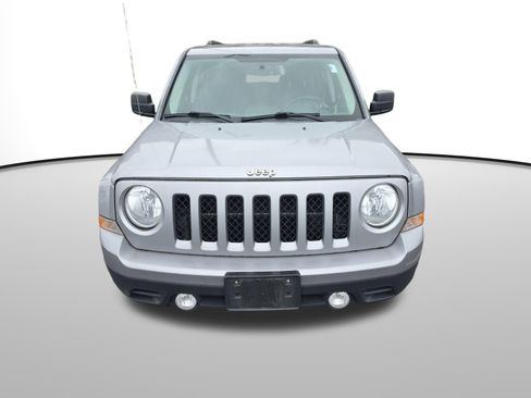 Used 2017 Jeep Patriot Latitude image 8