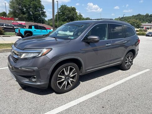 Used 2020 Honda Pilot Touring image 3