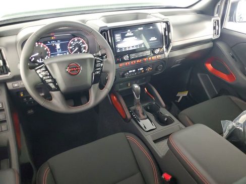 New 2025 Nissan Frontier PRO-4X image 15