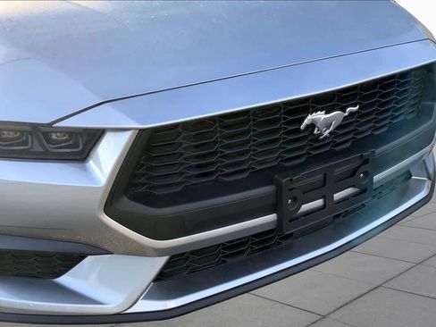 Used 2025 Ford Mustang Premium RWD image 28