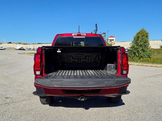 Used 2024 Chevrolet Colorado LT w/ LT Convenience Package II AWD/4WD image 10