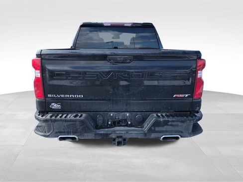 Used 2023 Chevrolet Silverado 1500 RST w/ Z71 Off-Road Package image 10