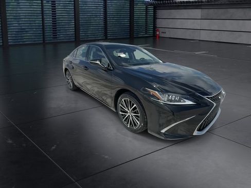 Certified 2025 Lexus ES 300h w/ Premium Package FWD image 2