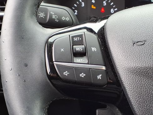 Used 2022 Ford Escape SE w/ Cold Weather Package FWD image 25